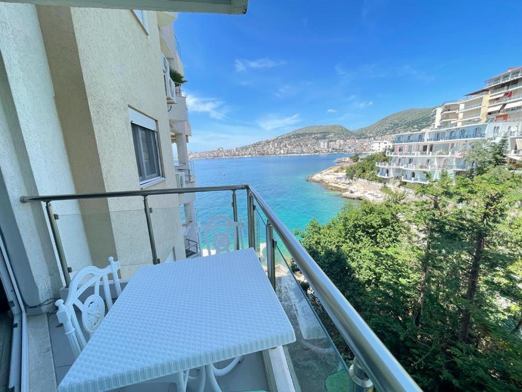 1-Stunning Sea View Apartments! Саранда Екстер'єр фото